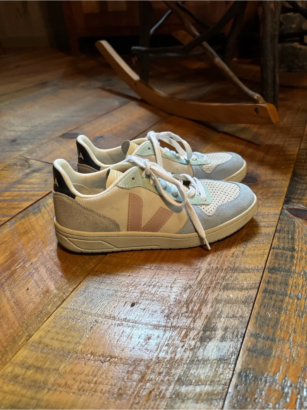 Veja low top